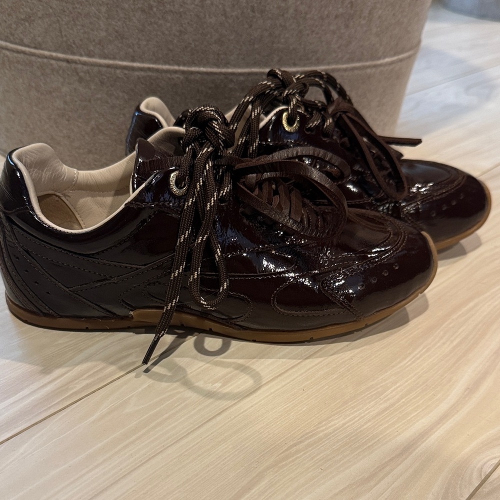 Bronx Dark Brown Patent Leather Sneakers